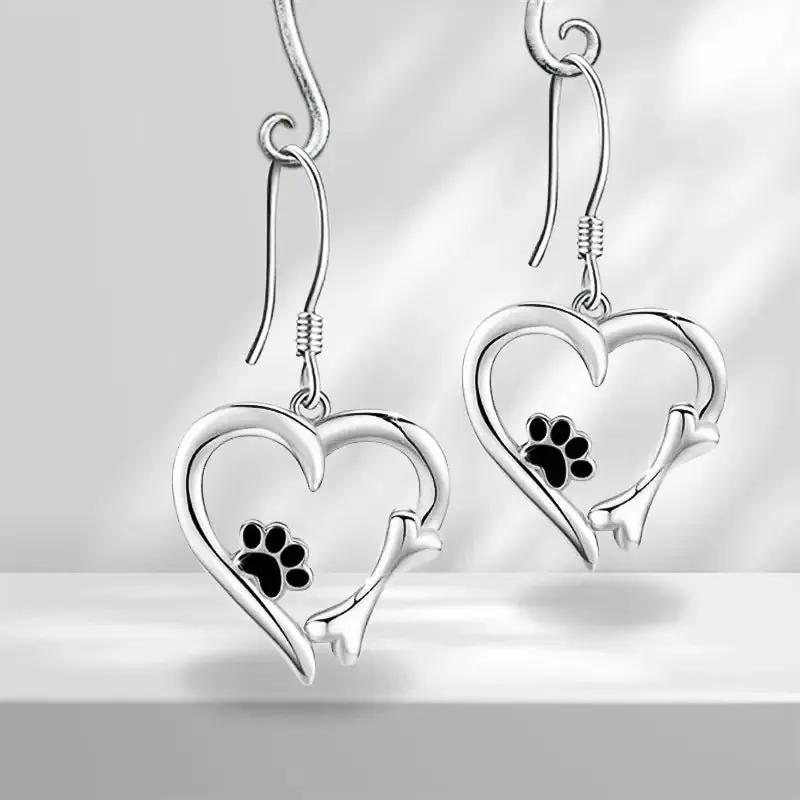 Cute Earrings Female Cat Cat Paw Love Design - FloofChonk