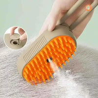 Gentle pet brush with mist