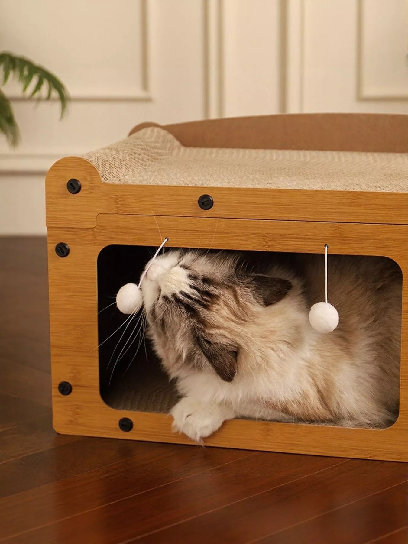 Wooden Cat House with Scratching Pad - FloofChonk