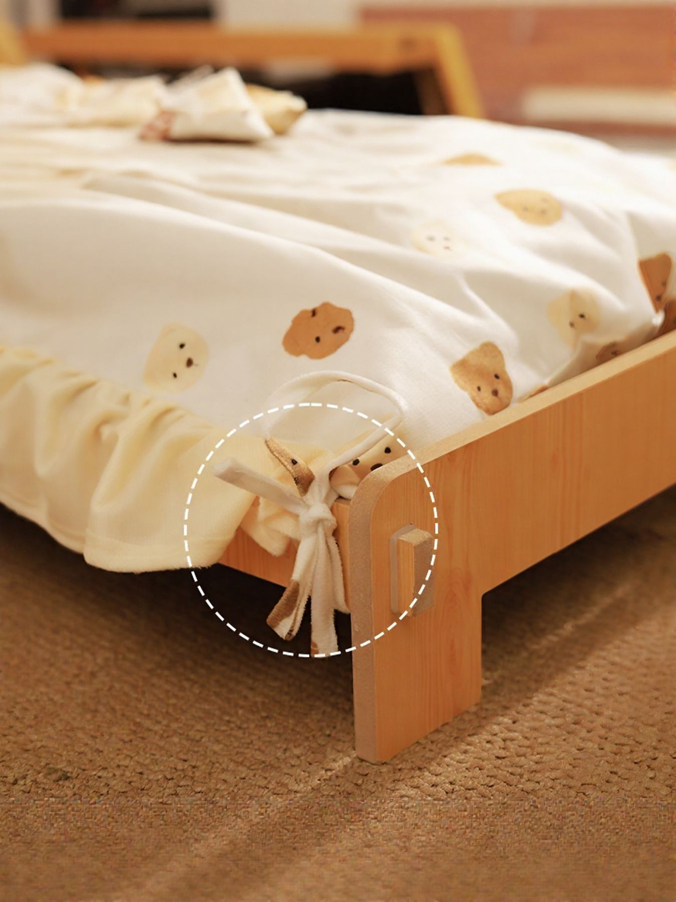 Wooden Pet Bed - FloofChonk